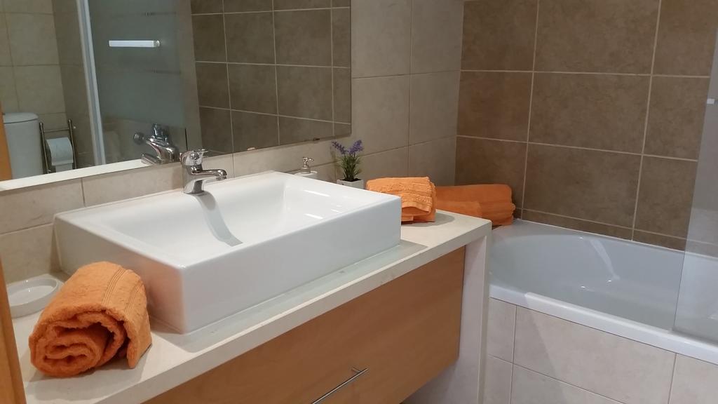 Apartamento Laranjas Garden 卡巴纳斯·德·塔维拉 外观 照片